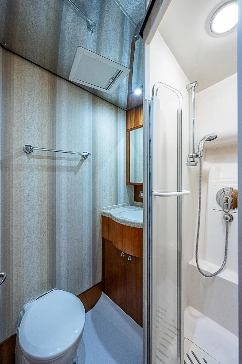 Slide: The Image of Bertram 450 Convertible 2005 - 60