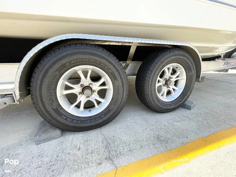 Slide: The Image of 1991 Pro-Line 2500 Sportsman for sale in Villa Rica, GA - 11