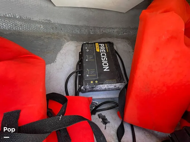 Slide: The Image of 1991 Pro-Line 2500 Sportsman for sale in Villa Rica, GA - 29