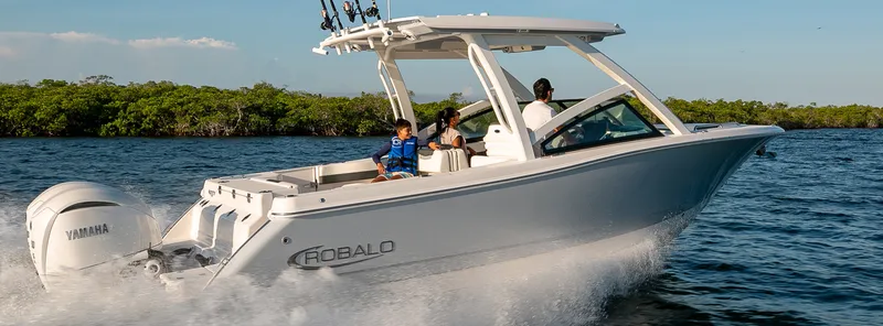 The Image of Robalo R277 2026 - 0