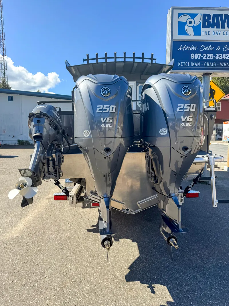 Slide: The Image of 2024 North River Seahawk OS 2700SXL with twin Yamaha 250 V6 outboard engines. - 3