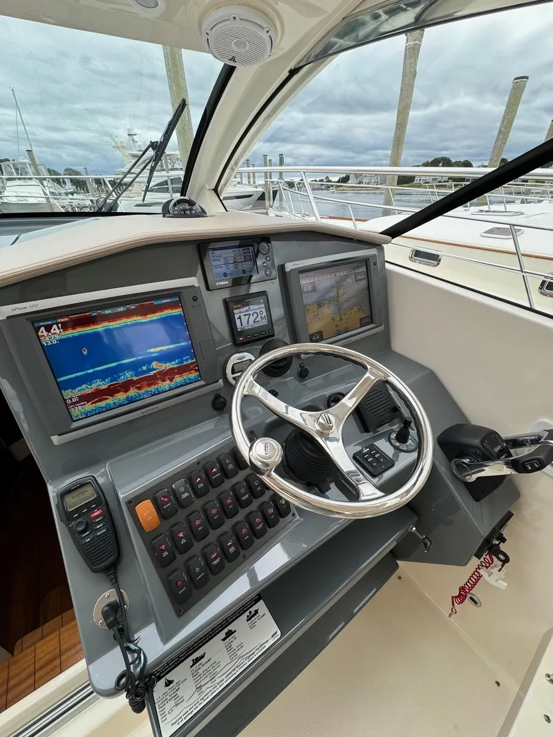 Slide: The Image of Pursuit SC 365i Sport Coupe 2014 - 15