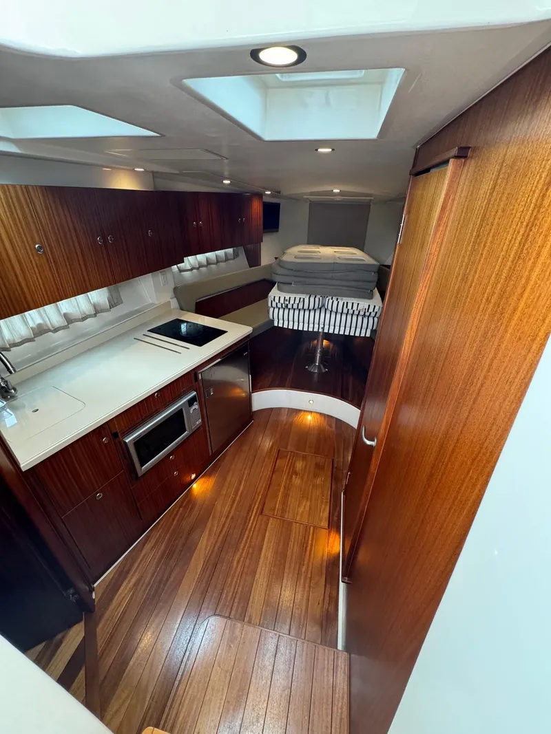 Slide: The Image of Pursuit SC 365i Sport Coupe 2014 - 26