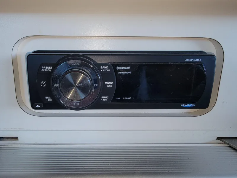 Slide: The Image of Sea Ray 370 Sedan Bridge 1996 - 60