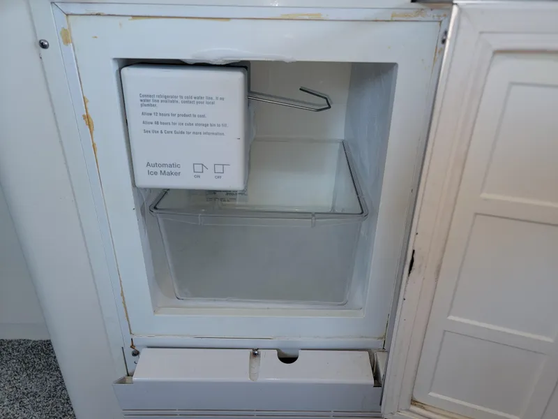 Slide: The Image of Sea Ray 370 Sedan Bridge 1996 - 61