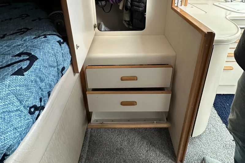 Slide: The Image of Sea Ray 370 Sedan Bridge 1996 - 84