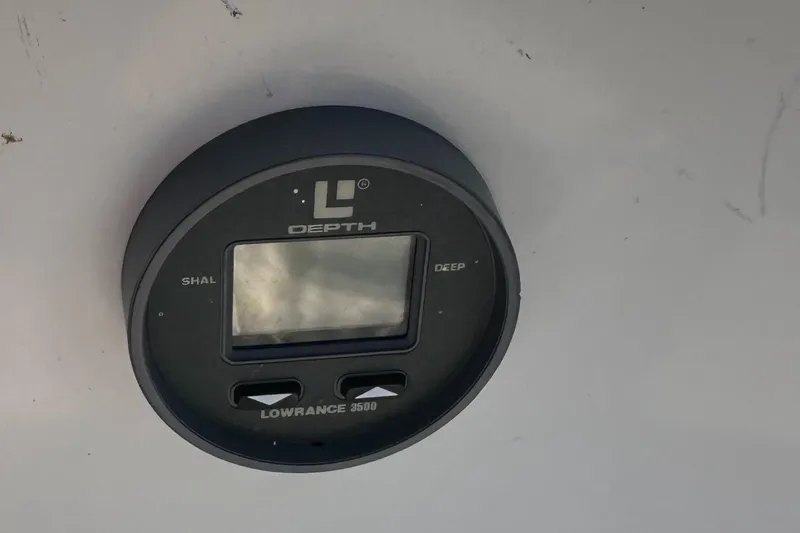 Slide: The Image of Sea Ray 370 Sedan Bridge 1996 - 95