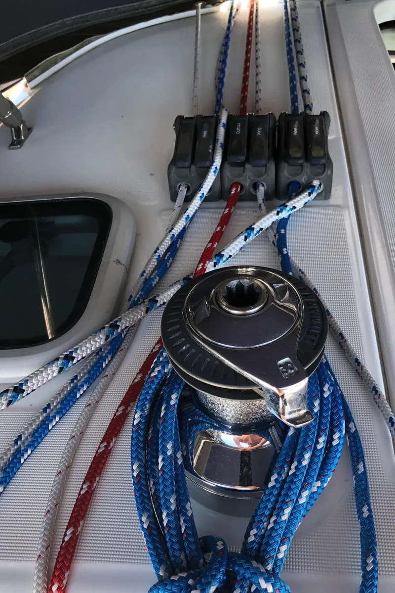 Slide: The Image of Port cabin top winch - 26