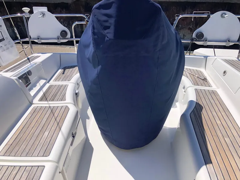 Slide: The Image of cockpit settee - 28