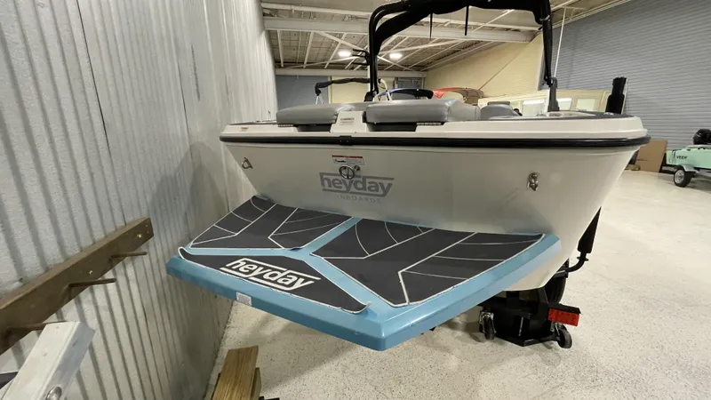 Slide: The Image of Heyday Wake Boats WT-2 2017 - 4