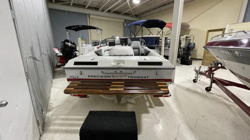 Slide: The Image of 1996 Tigé PRE2002WT precision watersport towboat in showroom. - 7