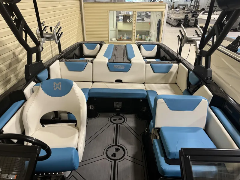 Slide: The Image of Heyday Wake Boats WT Surf 2023 - 5