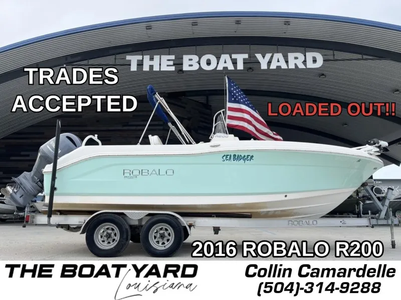The Image of Robalo R200 Center Console 2016 - 1