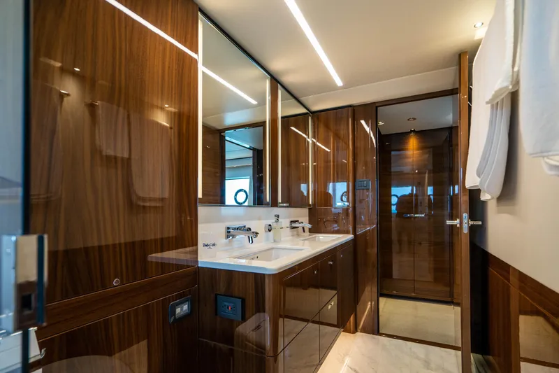 Slide: The Image of Princess Y75 Motor Yacht 2018 - 72