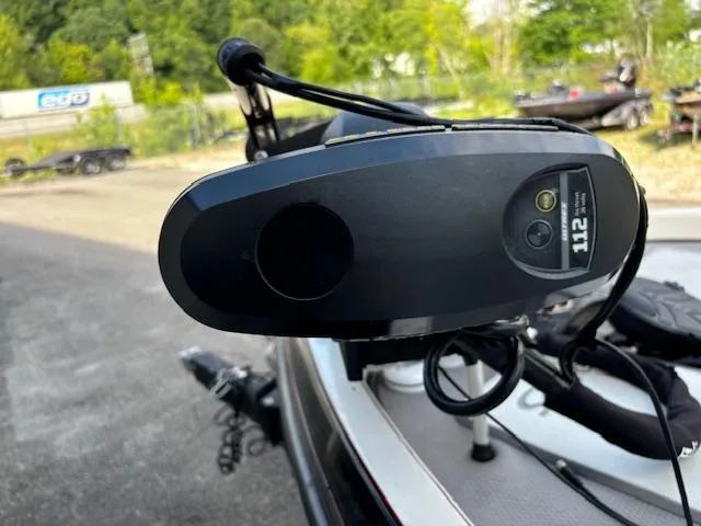 Slide: The Image of Close-up of a 2016 Ranger Z520C boat's trolling motor. - 3