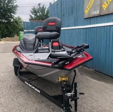 Slide: The Image of 2025 Tracker Pro Team 175 TXW fishing boat on trailer. - 4