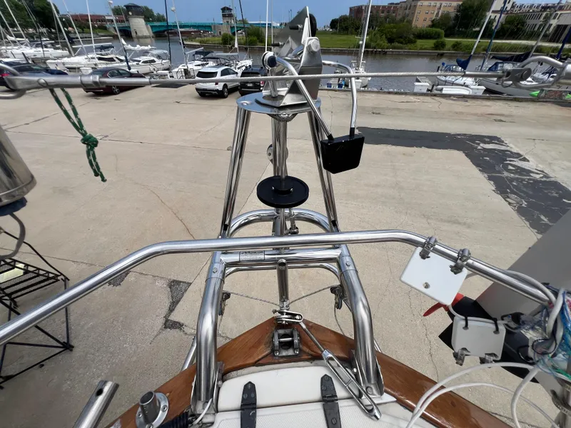 Slide: The Image of Pacific Seacraft 34 sailboat bow view at marina, 1994 model. - 22