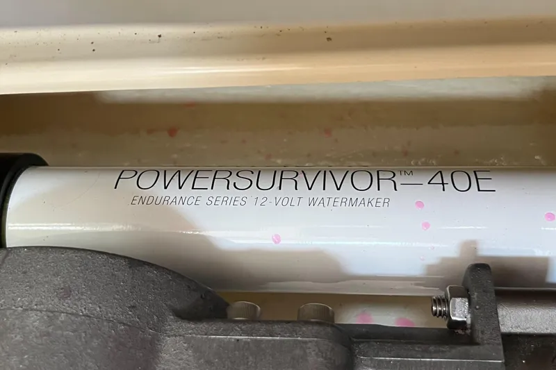 Slide: The Image of Pacific Seacraft 34 1994 - 61