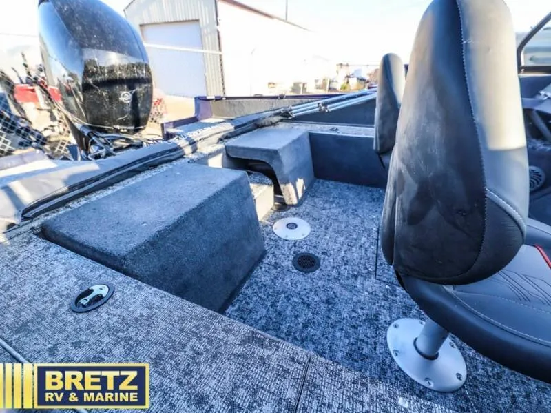 Slide: The Image of Pro V-175 Combo 2025 - 19