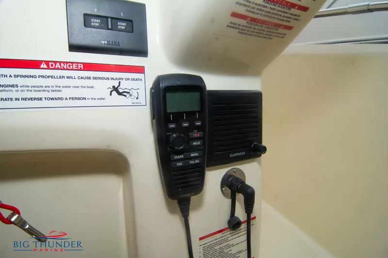 Slide: The Image of Control panel and radio equipment on the 2024 Invictus TT280S boat. - 21