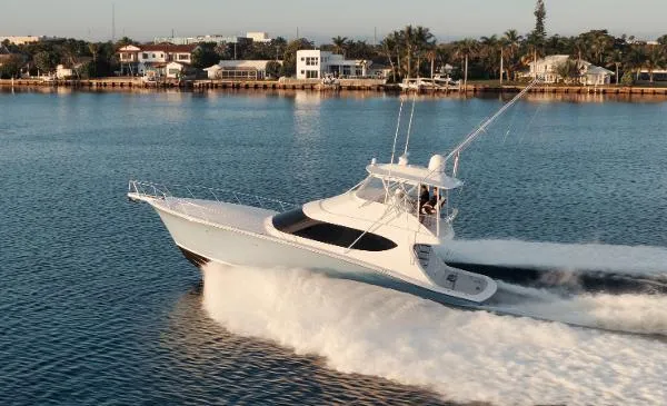 Slide: The Image of 54' Hatteras GT54 - Profile - 12