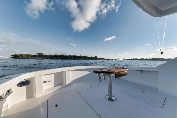 Slide: The Image of 54' Hatteras GT54 - Aft deck - 16