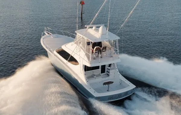 Slide: The Image of 54' Hatteras GT54 - Profile - 39
