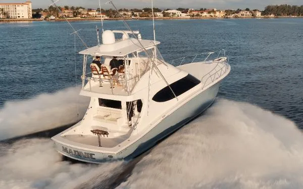 Slide: The Image of 54' Hatteras GT54 - Profile - 41