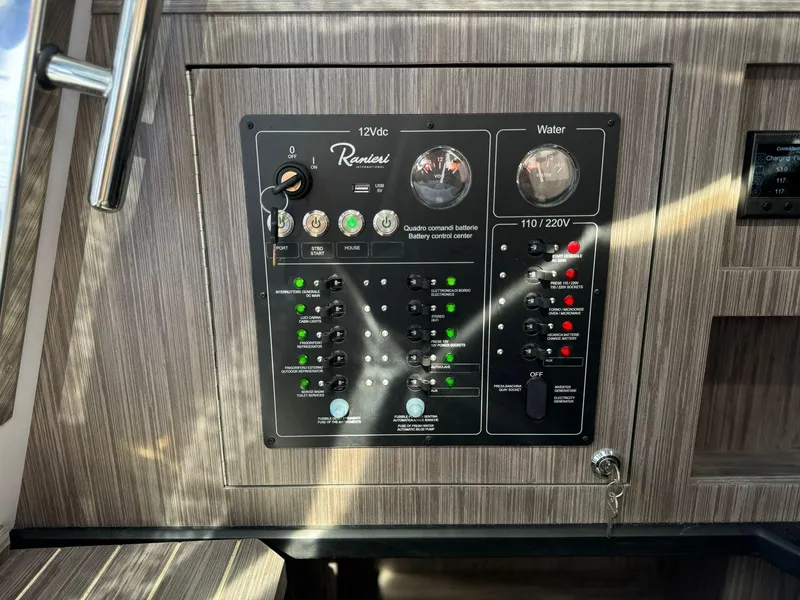 Slide: The Image of Control panel of Ranieri CAYMAN 38.0 EXECUTIVE 2025 boat. - 24
