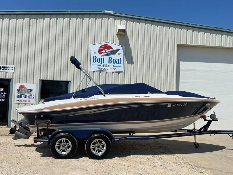 Slide: The Image of 2008 Four Winns H200 boat on trailer at Boji Boat Brokers. - 22