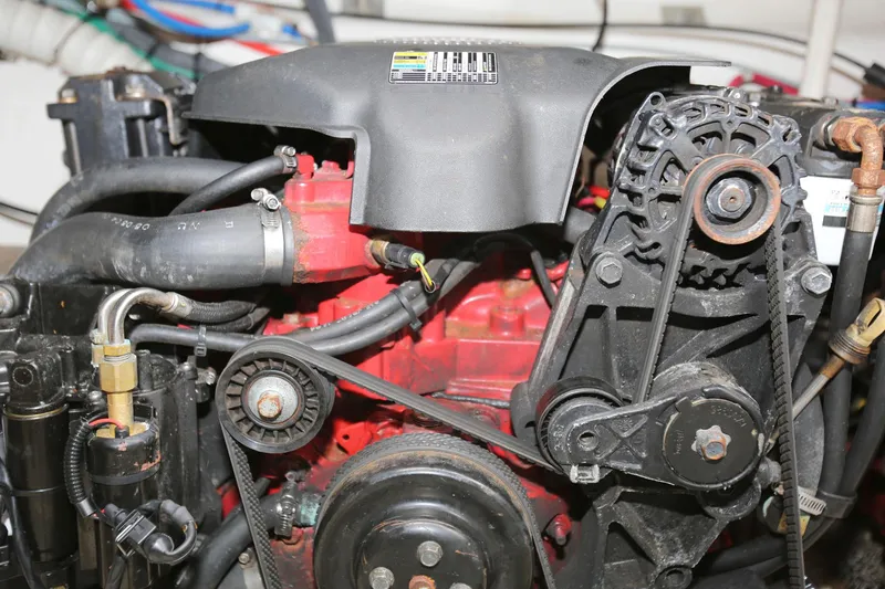 Slide: The Image of Engine compartment of a 2005 Cruisers Yachts 280 CXi Express. - 26