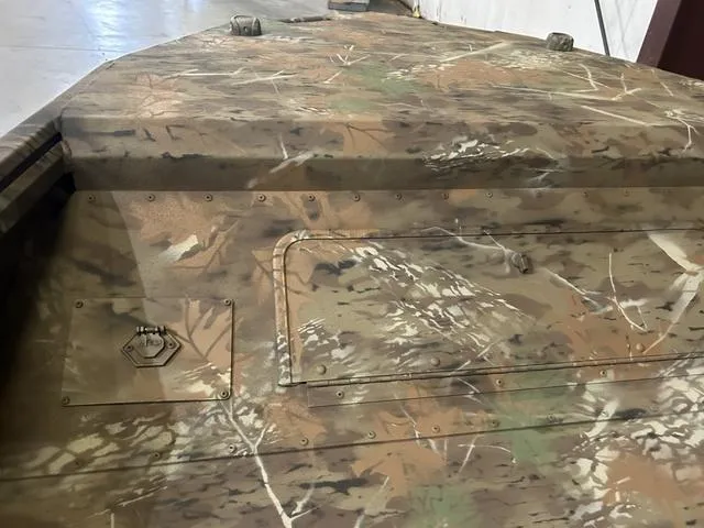 Slide: The Image of G3 18DK W/Yamaha 70 2025 - 8