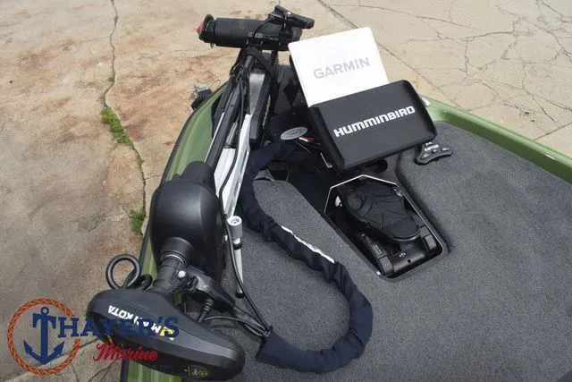 Slide: The Image of Skeeter FXR20 Apex 2022 - 11