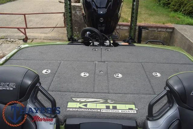 Slide: The Image of Skeeter FXR20 Apex 2022 - 47