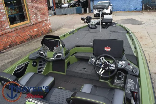 Slide: The Image of Skeeter FXR20 Apex 2022 - 55