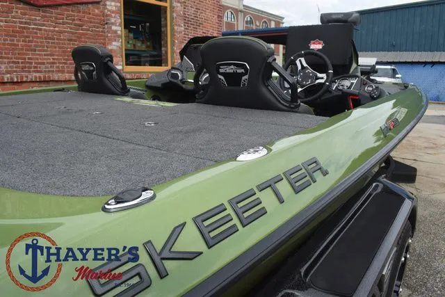 Slide: The Image of Skeeter FXR20 Apex 2022 - 61