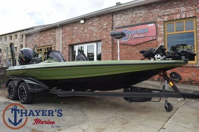 Slide: The Image of Skeeter FXR20 Apex 2022 - 65