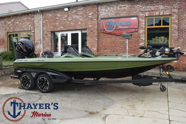 Slide: The Image of Skeeter FXR20 Apex 2022 - 69