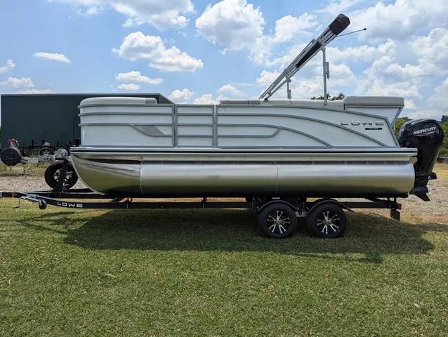 Slide: The Image of Lowe SS 190 2024 - 3