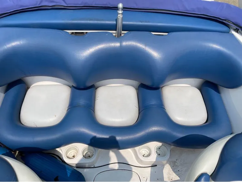 Slide: The Image of Yamaha LX2000 2002 - 3