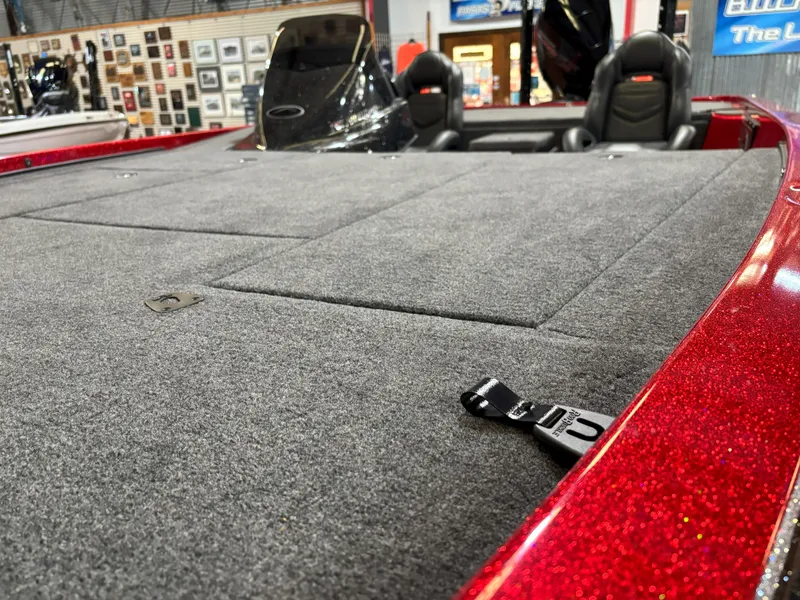 Slide: The Image of Falcon F21 Predator 2025 - 17