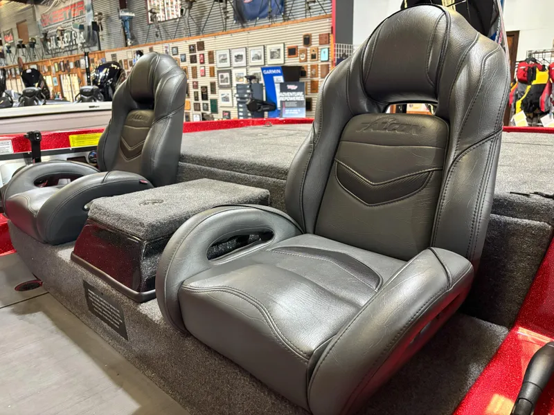 Slide: The Image of Falcon F21 Predator 2025 - 18