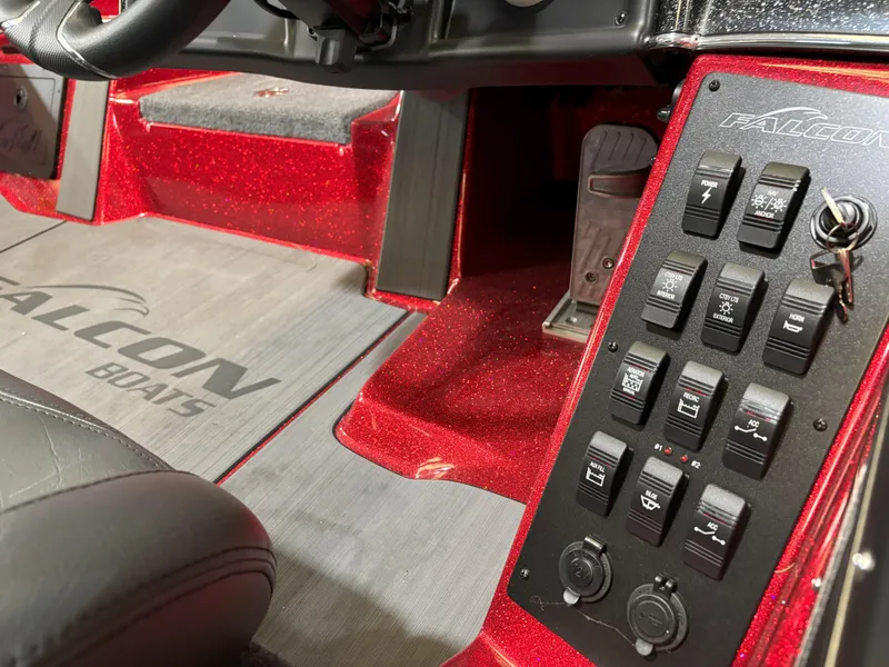 Slide: The Image of Falcon F21 Predator 2025 - 20