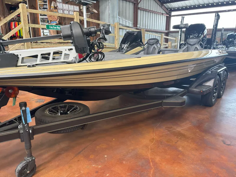 The Image of Skeeter FXR20 Apex 2025 - 1
