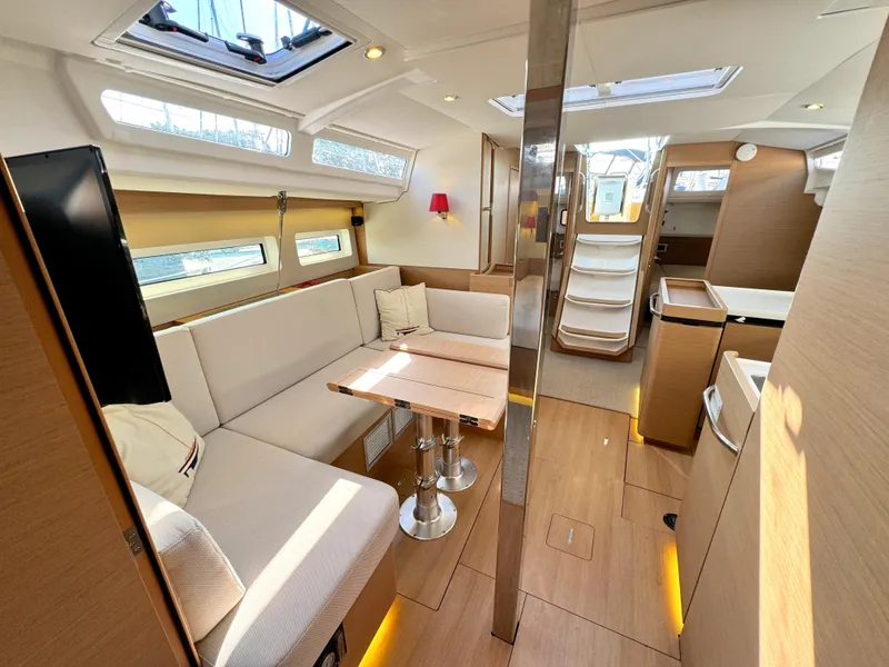 Slide: The Image of Jeanneau Sun Odyssey 440 2019 - 43
