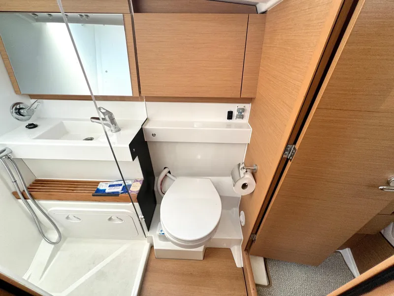 Slide: The Image of Jeanneau Sun Odyssey 440 2019 - 54