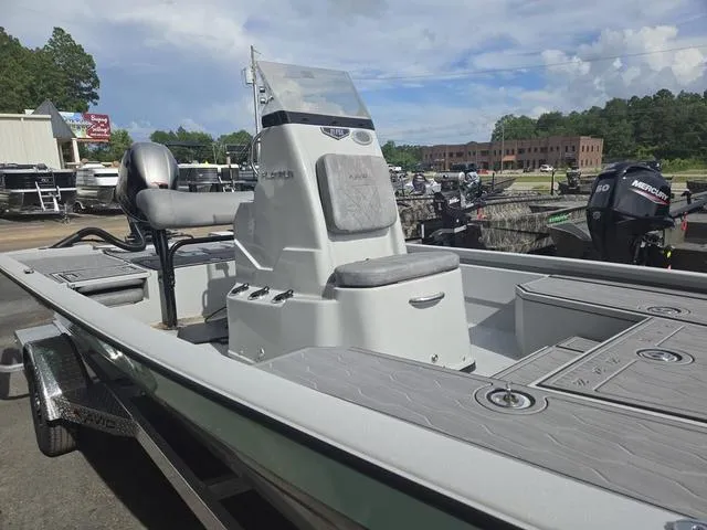 Slide: The Image of Avid 21 FSX 2024 - 7