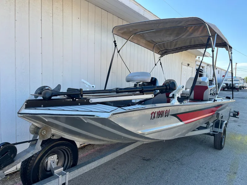 Slide: The Image of Bass Tracker Pro 17 1990 - 84