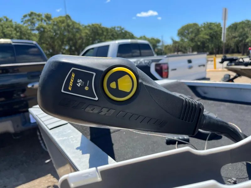 Slide: The Image of Bass Tracker Pro 17 1990 - 96