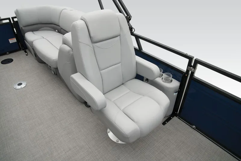 Slide: The Image of Regency 230 DL3 2024 - 58